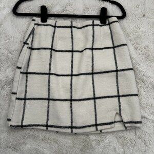 Lulu's Plaid skirt size small